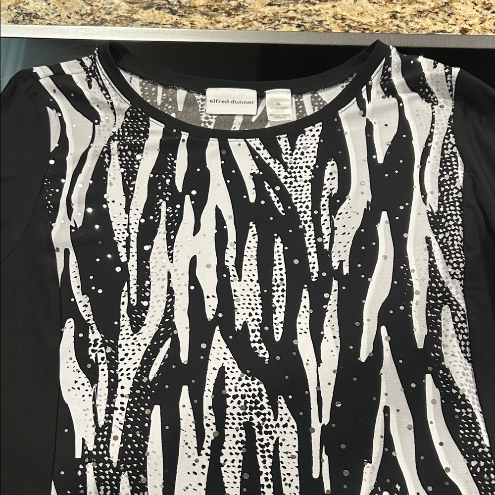 Alfred Dunner Zebra Print Black and White Blouse